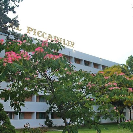 Hotel Piccadilly Mamaia Dış mekan fotoğraf