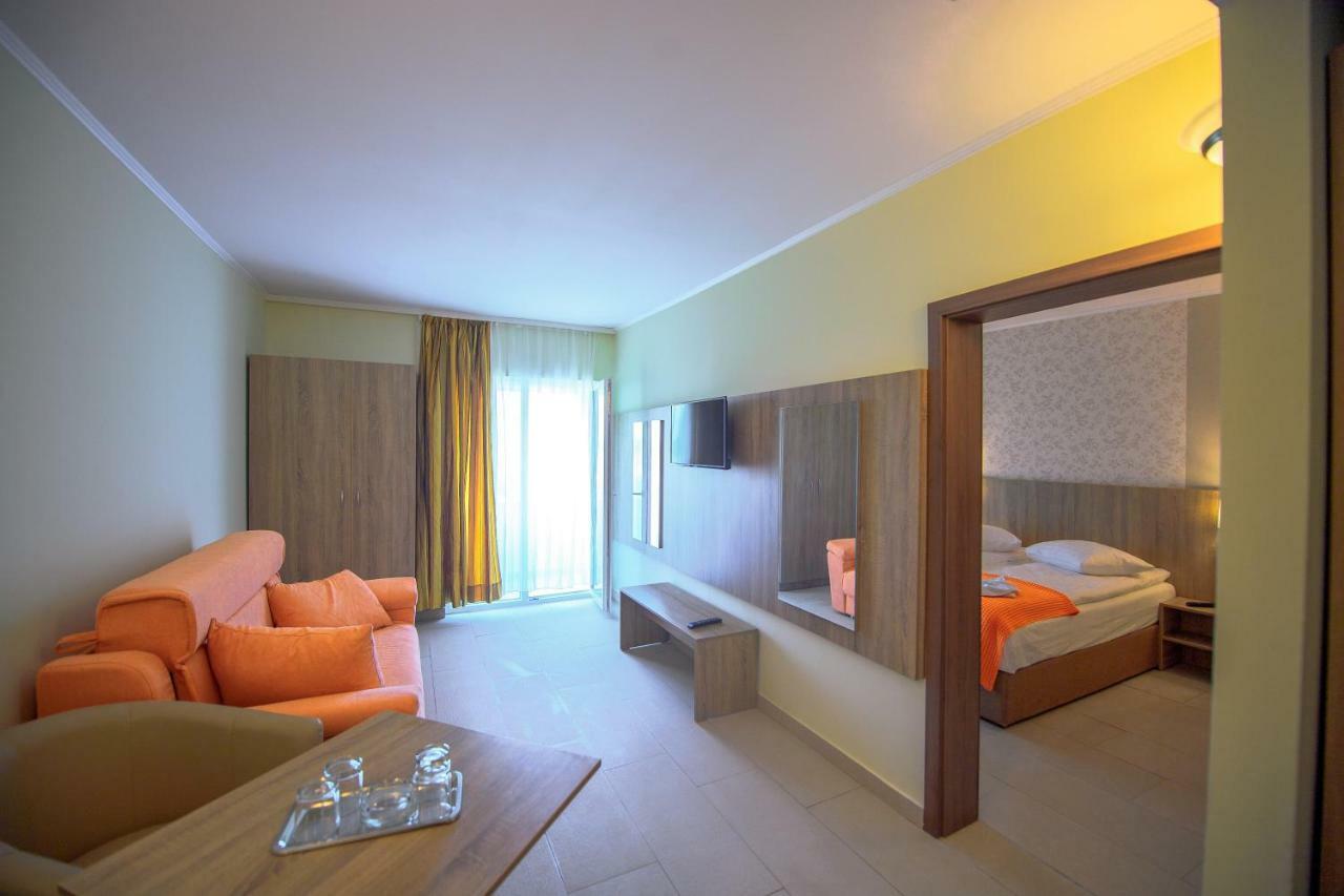 Hotel Piccadilly Mamaia Dış mekan fotoğraf
