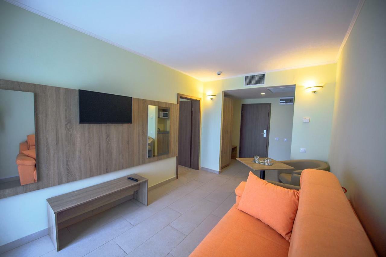 Hotel Piccadilly Mamaia Dış mekan fotoğraf