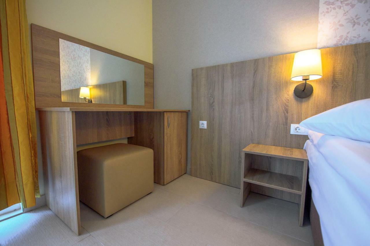 Hotel Piccadilly Mamaia Dış mekan fotoğraf